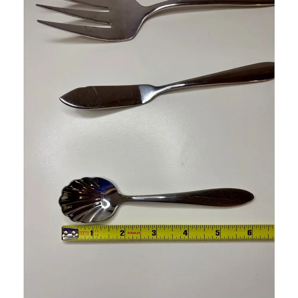 Oneida mooncrest stainless